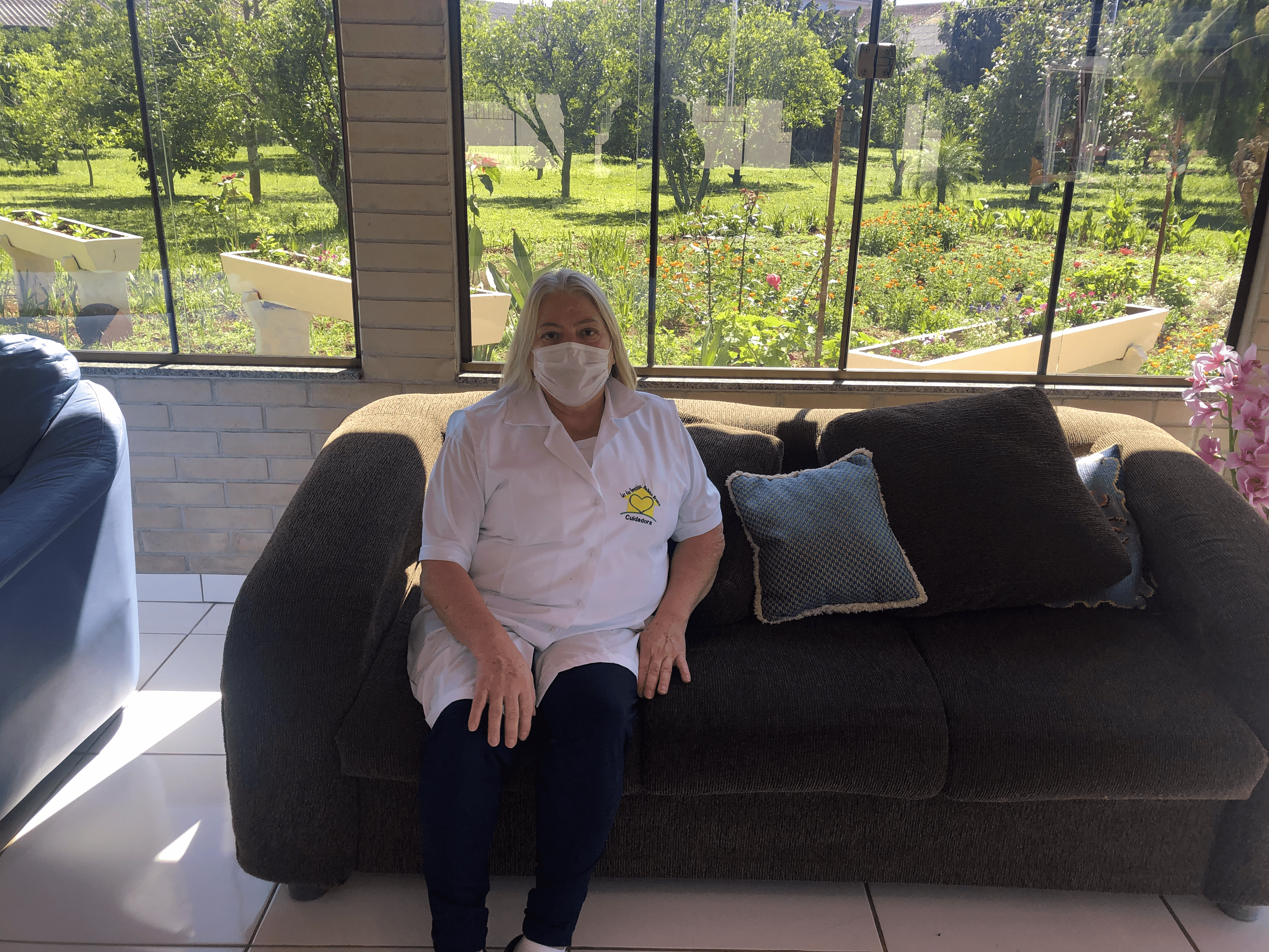 Marli em seu ambiente de trabalho.